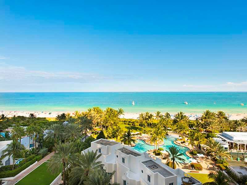 Exquisite corner residence at the most desirable oceanfront resort South of Fifth
