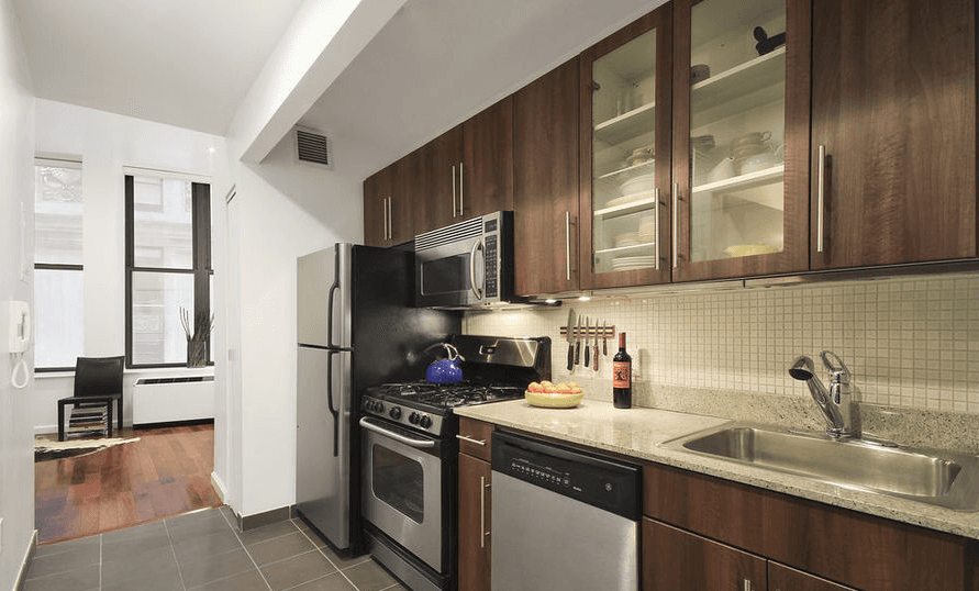 Solid Off-Market 2 Bed, 1.5 Bath Condo in the Financial District