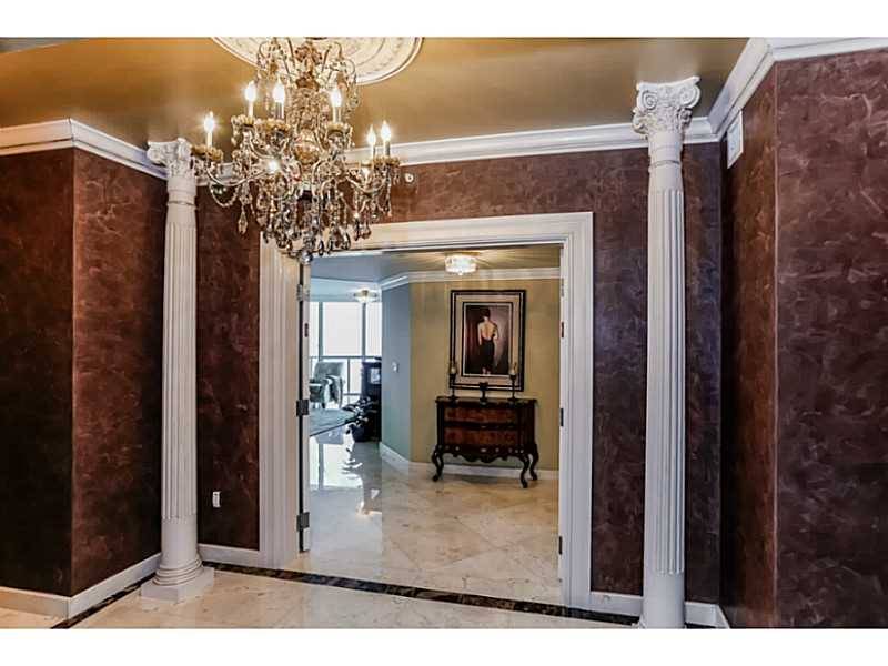THE MOST STUNNING RESIDENCE WITH THE HIGHEST QUALITY FINISHES AND UPSCALE DESIGN