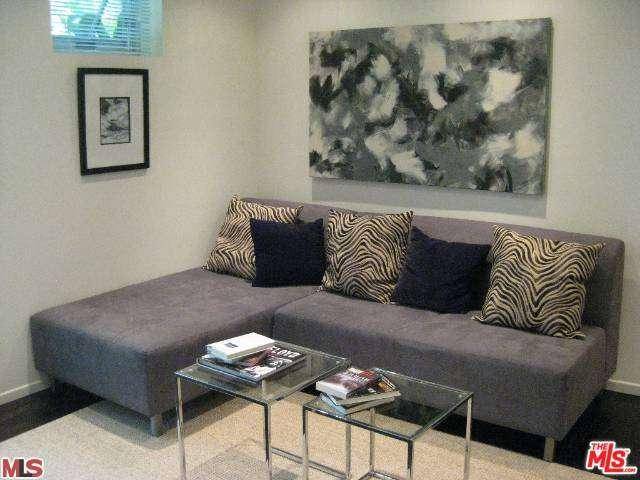 Flexible Long or Short term lease available - 1 BR Single Family Beverly Grove Los Angeles