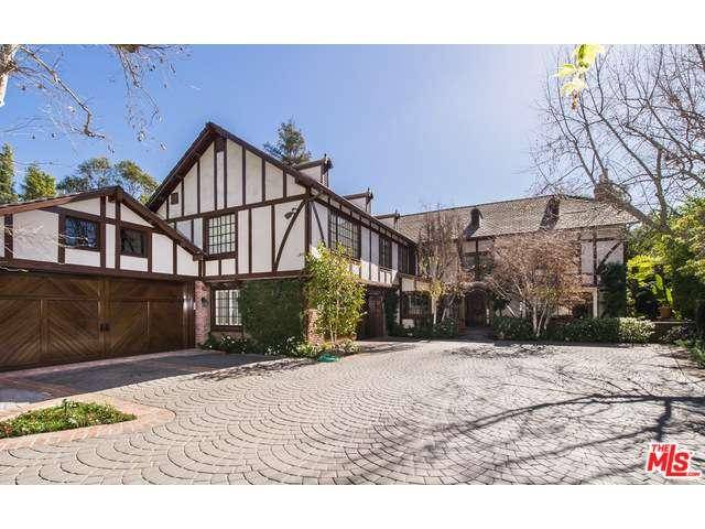 This lovely home stands poised on two-thirds of an acre in the Mandeville Canyon neighborhood of Brentwood