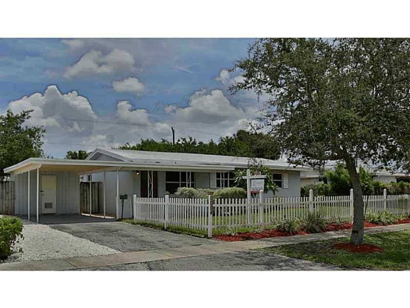 Beautiful pool house with new roof - 3 BR House Ft. Lauderdale Miami