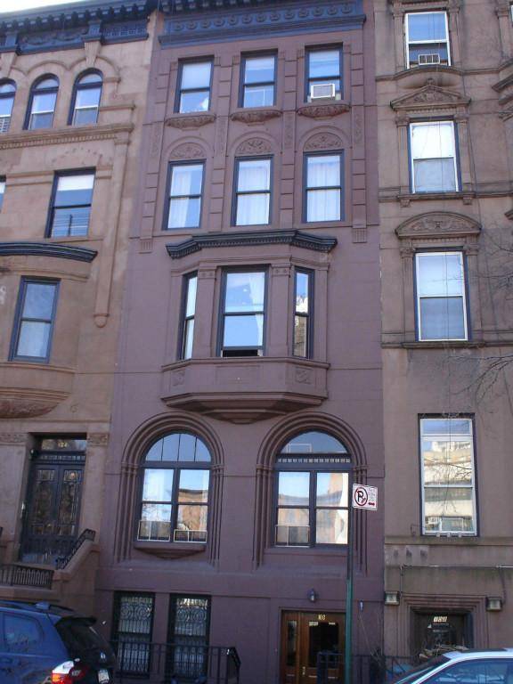 UWS Extra Large One Bedroom Apartment for Rent - Prime Location on Upper West Side