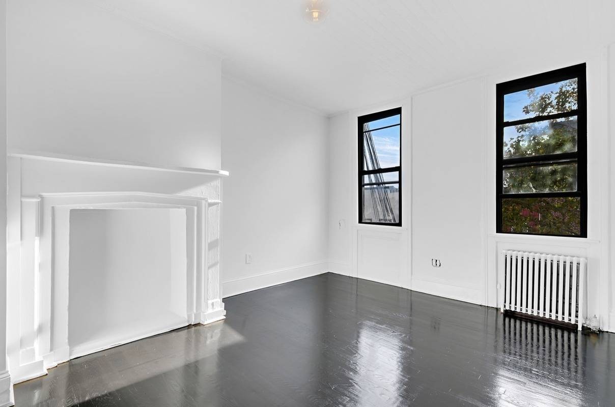NO FEE! Best New Development in Williamsburg! Moments from Trains