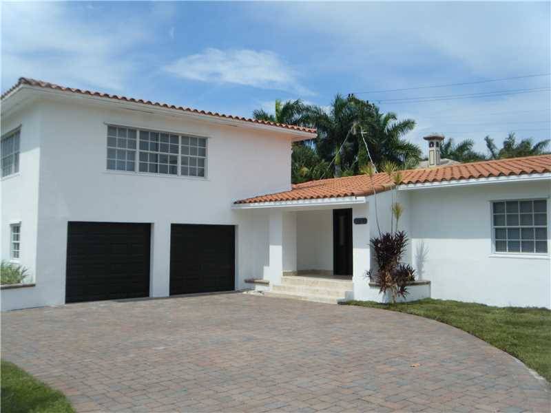 Lowest priced listing in exclusive Harbor Beach - 4 BR House Ft. Lauderdale Miami