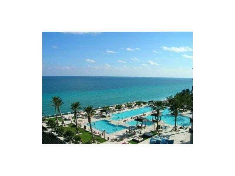 DRASTICALLY REDUCED PRICE TO SELL - BEACH CLUB III 3 BR Condo Hollywood Miami