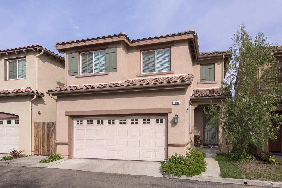 Beautiful Four Bedroom Home in Sylmar