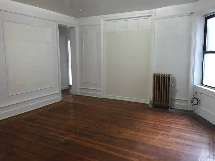 Spacious Three Bedroom on the Grand Concourse~Bedford Park