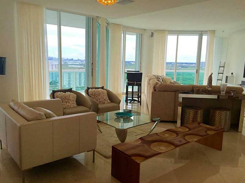Experience Spectacular Panoramic Views - OCEANIA V 4 BR Condo Miami