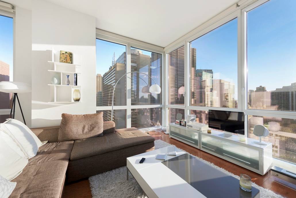 JUST LISTED! 247 West 46th Street PLATINUM CONDOMINIUM TWO BEDROOM 37TH FLOOR / ENDLESS MAJESTIC VIEWS