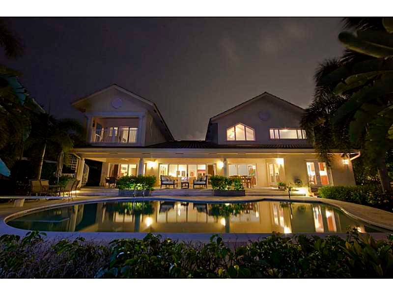 TROPICAL DEEP WATERFRONT HOME - 6 BR House Ft. Lauderdale Miami