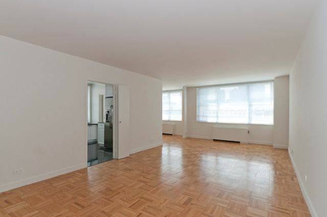 ★★★★★ NO FEE !!! MIDTOWN EAST - 4 Bed ( Conv) . FULL SERVICE LUXURY BUILDING - EXEPTIONAL RESIDENCE