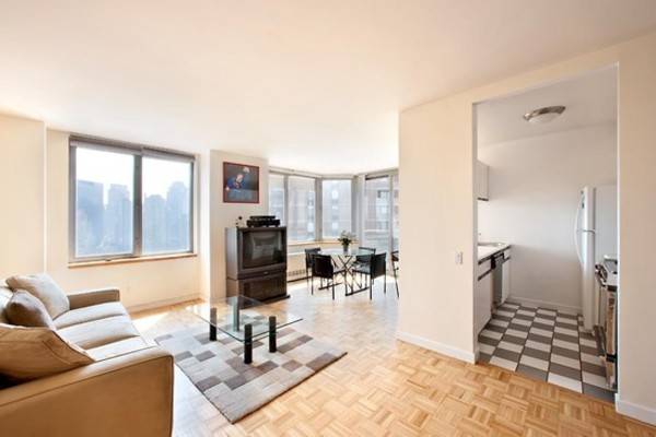 ★★★FREE RENT★★ NO FEE !!! LUXURY MIDTOWN WEST 2 Bed/ 2 Bath Residence  -  FULL SERVICE LUXURY BUILDING - EXEPTIONAL AMENITIES