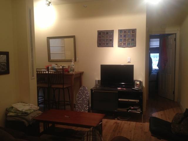 PRIME MIDTOWN LOCATION,EAST 50 Street And 3rd Ave..PERFECT SHARE..LARGE 3 BEDROOMS