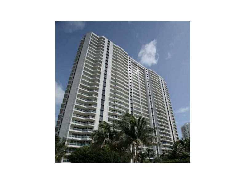 Rare opportunity to acquire a penthouse unit on the highly sought 05 line at The Point Condominium