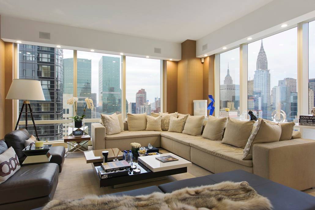 Luxury Living in this newly renovated 2 bed 3 bath home at Trump World Tower