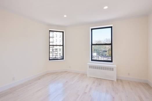 1 Bedroom Apartment on Beautiful Tree Lined Street Near Botantical Gardens and Brooklyn Museum 