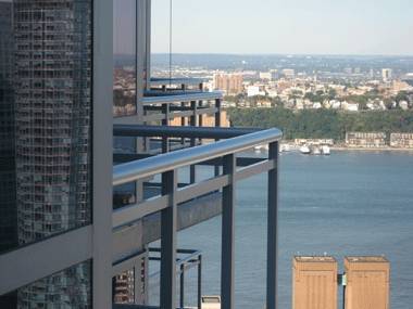 AMAZING LARGE 2BDR, 2 BATH APARTMENT IN HUDSON YARDS -- DINING ALCOVE -- CORNER UNIT -- OPEN KITCHEN -- AMAZING CITY VIEWS -- HUDSON RIVER, EMPIRE STATE BUILDING, TIMES SQUARE --