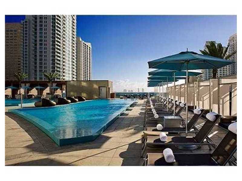 Most desired one bedroom line in the building - Epic 1 BR Condo Brickell Florida