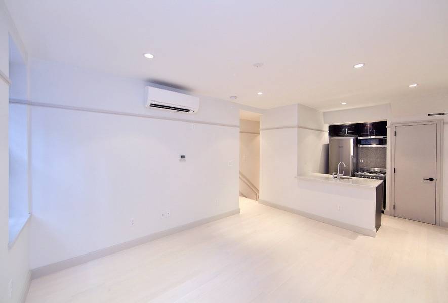 RECENTLY GUT RENOVATED 5 BR 3 BATH**W 44TH **TIMES SQUARE AREA** MIDTOWN WEST**