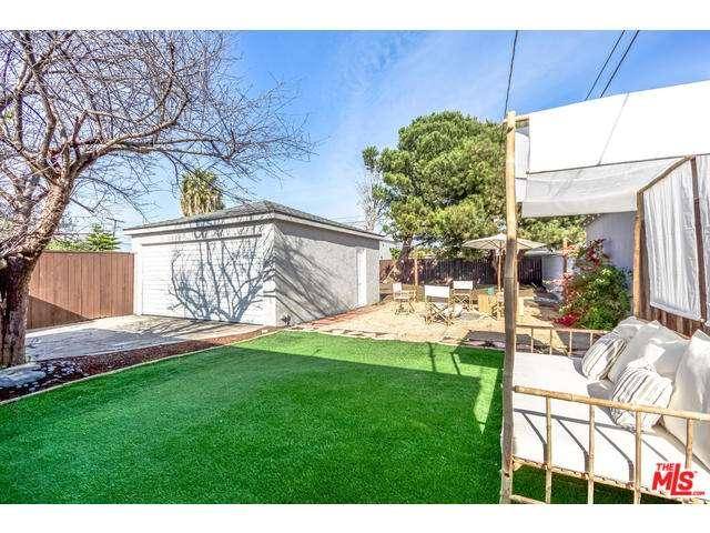 This sunny 1940's Venice Beach Bungalow is the home you have been searching for