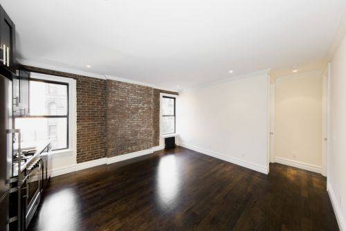 Convertable 4 Bed**2 bath**Gut Renovated**Prime UWS Area**W/D in Apartment