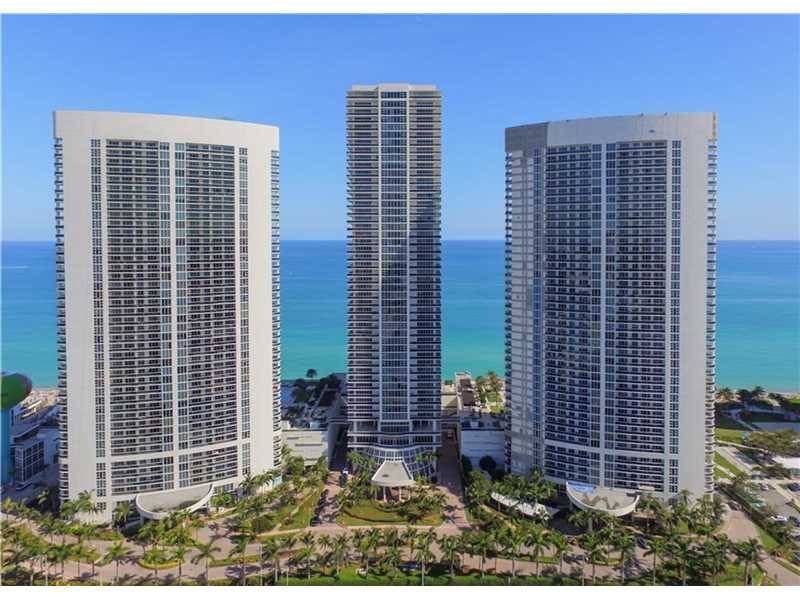 Stunning 2/2 unit with resort style amenities - BEACH CLUB TWO 2 BR Condo Hollywood Miami