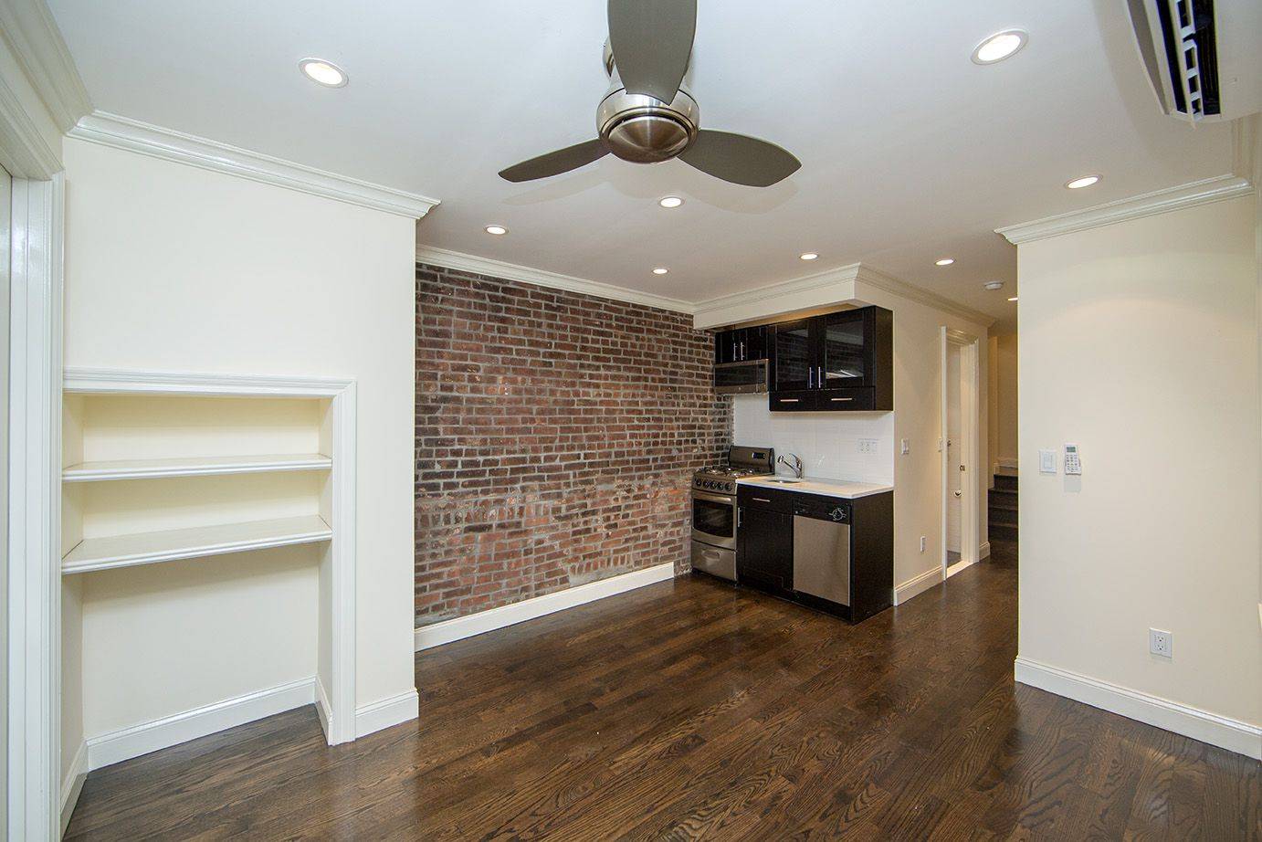 New on the market! E6th/2nd ave**Large Outdoor Space + Washer/Dryer**Pets OK