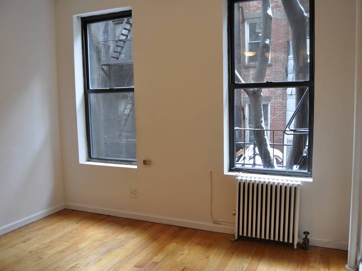 East Village 2 Bedroom For Rent / Renovated and Available NOW!