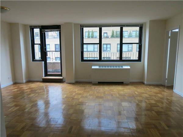 Low price, One Bedroom, 2 Blocks, from Central Park, With personal Terrace 