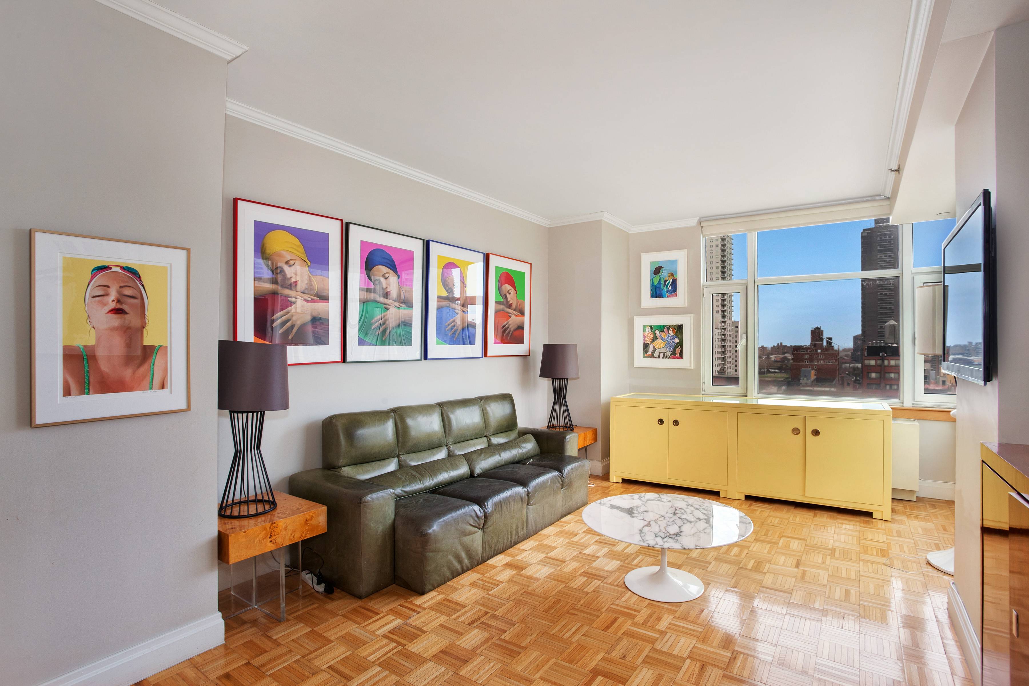 Upper East Side Expansive & Roomy 2BR/2BA Condominium Attention-Grabbing Southern/Eastern Views Sun-Blasted!