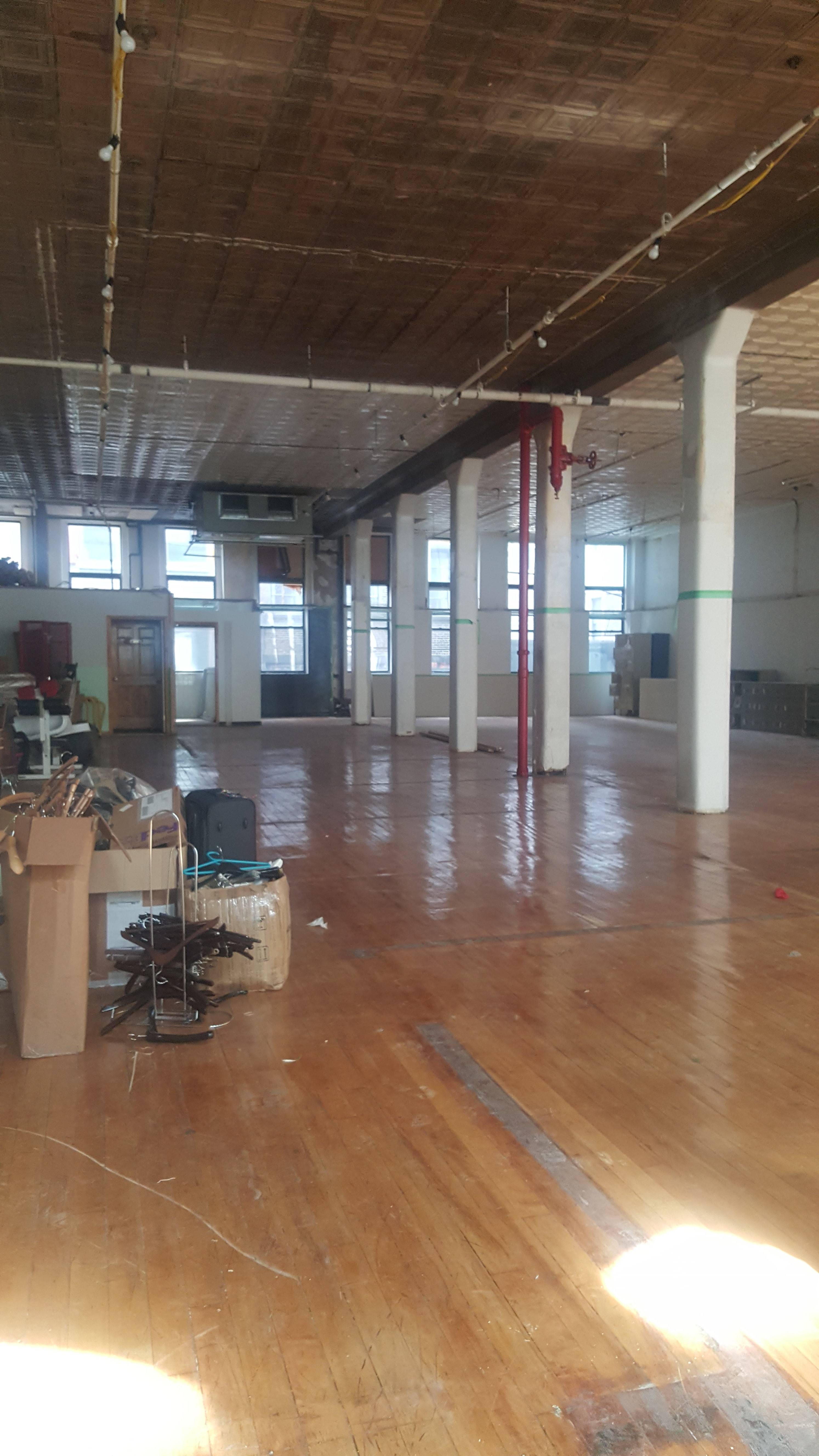 Gorgeous classic 5,000 Sq Ft Tribeca Open Loft Space for Commercial Use! Ideal for high end Showroom use & MORE!