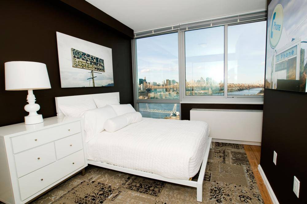 No Broker Fee!!!  Limited Time Only!!!   Modern Long Island City 1 Bedroom Apartment with 1 Bath featuring a Gym and Great Views