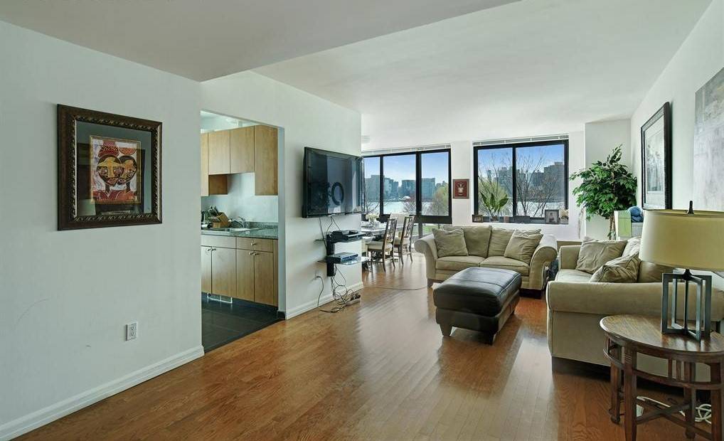Fabulous Long Island City 2 Bedroom Apartment with 2 Baths featuring a Rooftop Deck and Tennis Courts
