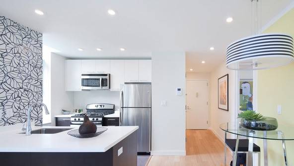 Prime Williamsburg 1 Bedroom Apartment with 1 Bath featuring a Rooftop Deck and Pool