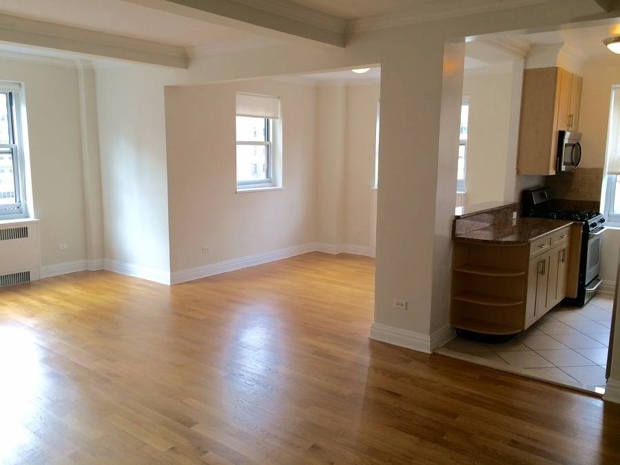Large beautiful one bedroom apartment with amazing views.One Month Free Rent. Murray Hill.