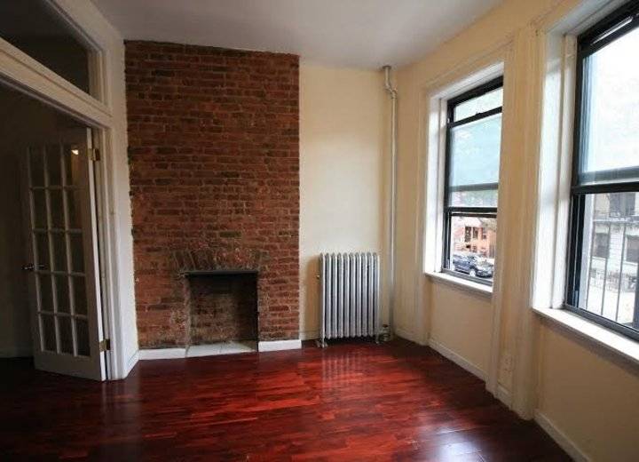 Charming 1 Bedroom Apartment in Crown Heights 