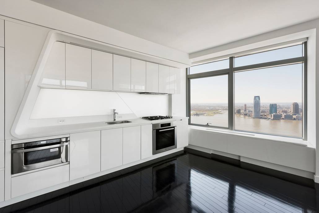 Two Bedroom, Two Bathroom With Iconic Views of the Hudson River..