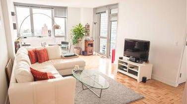Immaculately sun drenched 2 bedroom in Luxury building with Manhattan skyline views in Long Island City! 