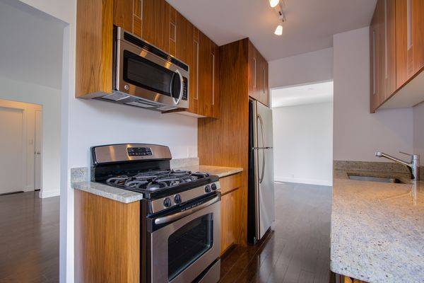 Amazing Renovated Large 3 bed/3 Bath with Two Private Balconies  * No Fee*