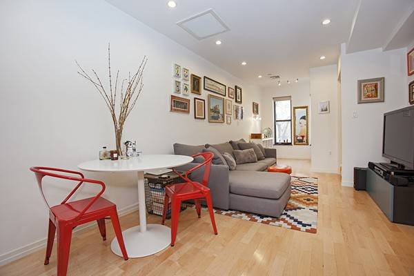 Amazing 1 Bedroom, 2 Bathroom Apartment for Rent in the Heart of the East Village!