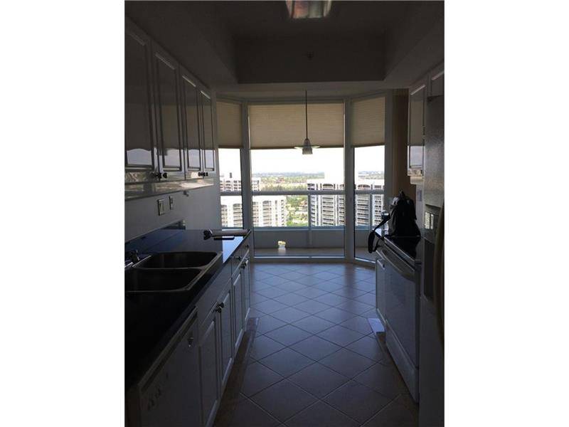 SOUTH TOWER AT THE POINT 2 BR Condo Ft. Lauderdale Miami