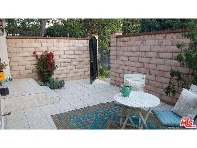 Townhome located with easy access to markets - 2 BR Townhouse Marina Del Rey Los Angeles