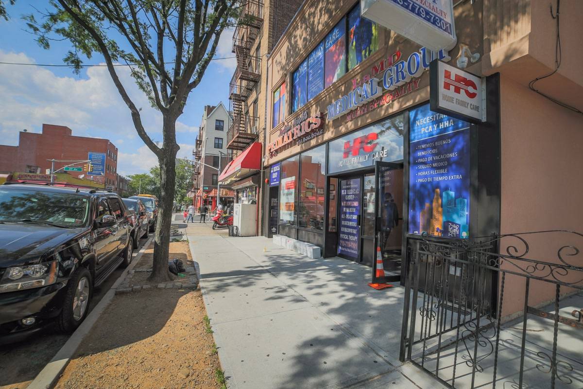 Jackson Heights: New Development Medical Office Commercial Condo Income Property - 5.5% CAP RATE