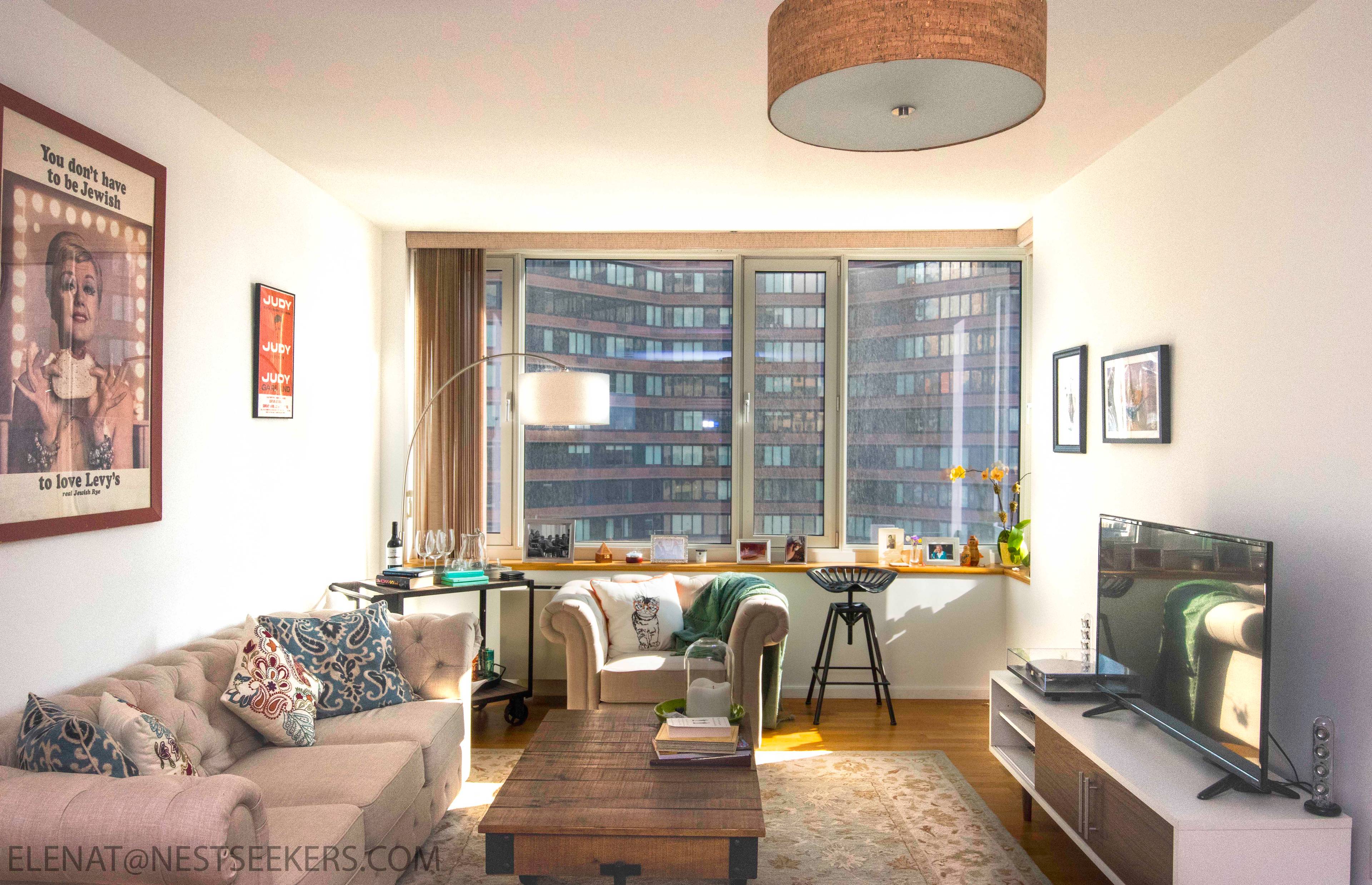 1 BR, Furnished- Condo Sublet, High-Rise, West 42nd Street **South West River Views**Washer/Dryer**Tennis court**