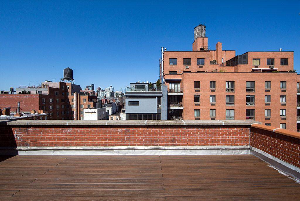 [Kips Bay]-Gut renovated 1 bedroom with Private Roof Deck +  Laundry in  unit