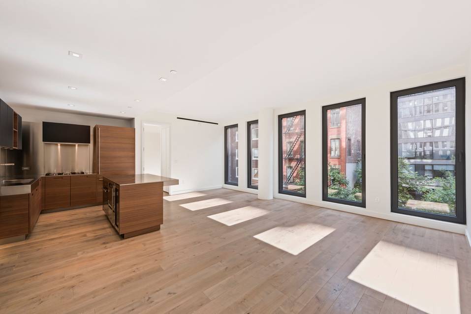 Never Before Lived In Two Bedroom In Hudson Square (15 Renwick)