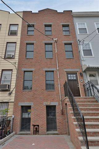 Completely Renovated 2 Bedroom 1 bath for $2650 in Downtown Jersey City!