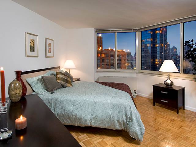 Midtown West Rent Reduced Spectaculer apartment 