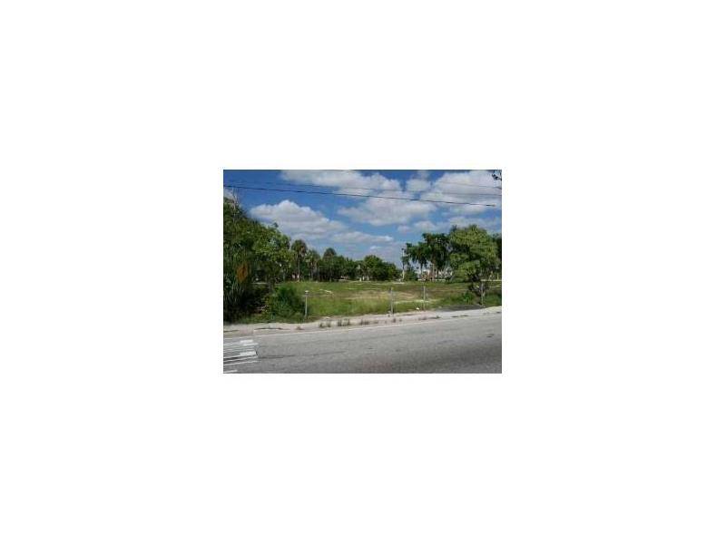 GREAT VACANT LOT LOCATED IN THE SW CORNER OF OAKLAND PARK BLVD & 56TH ST HEAVY TRAFFIC AREA ZONE FULLY COMMERCIAL CALL LISTING AGENT FOR MORE INFO